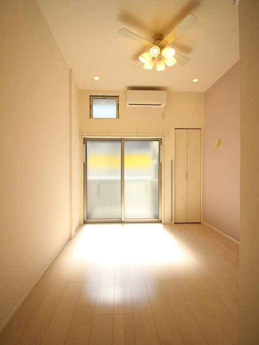 Casa Luce　黄金の物件内観写真