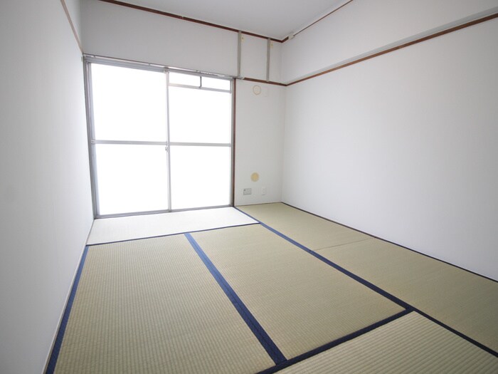 サンパークマンションの物件内観写真