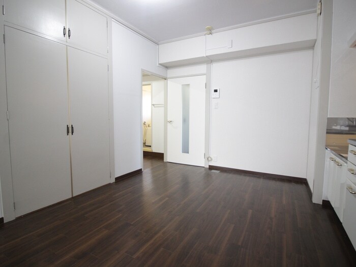 サンパークマンションの物件内観写真