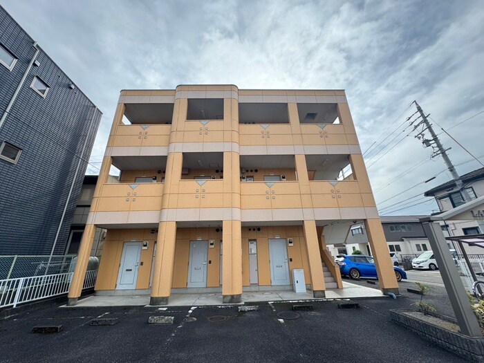 ランドマークＫの物件外観写真