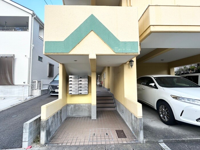 ウィン香月の物件外観写真