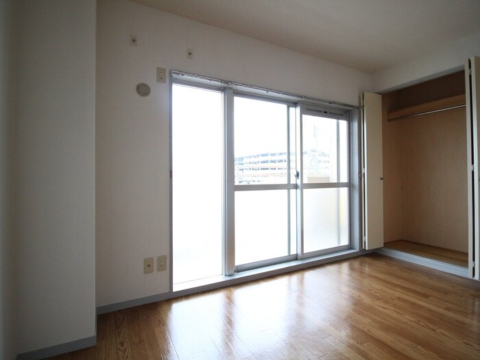 グランドハイツ大島の物件内観写真