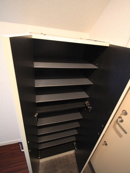 ピアチェーレ新栄の物件内観写真