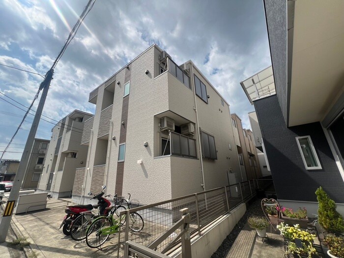 ハーモニーテラス靖国町Vの物件外観写真