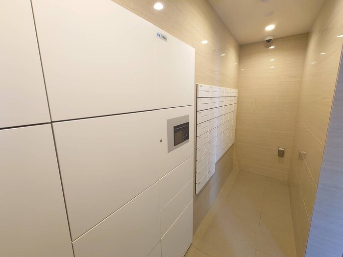 ＳＯＬメイクス新栄の物件外観写真