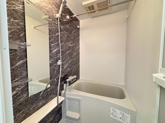 ＳＯＬメイクス新栄の物件内観写真