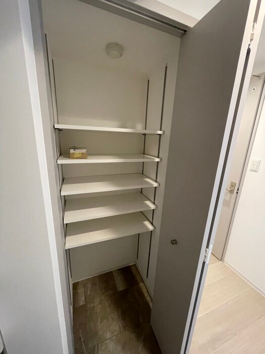 ポルタ二グライーストの物件内観写真