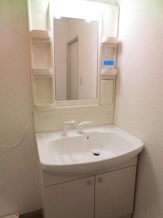 ロイヤルウィングの物件内観写真