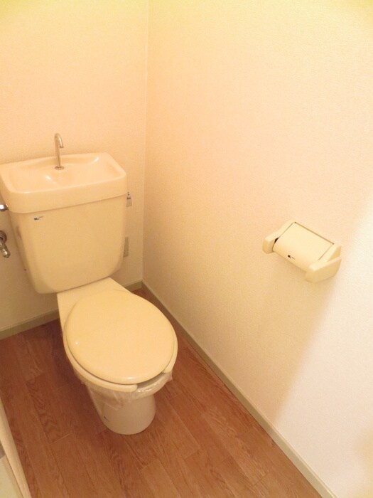 ロイヤルウィングの物件内観写真