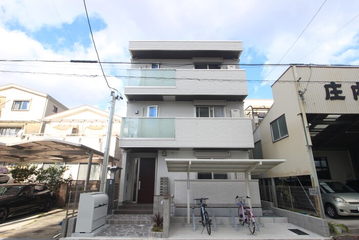 アリヴィオの物件外観写真