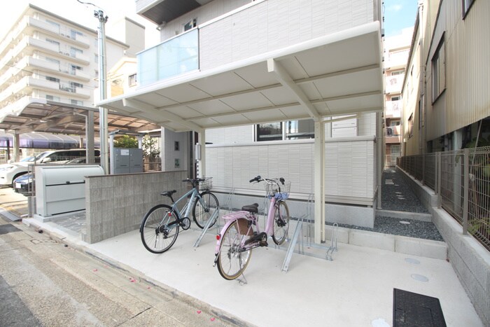 アリヴィオの物件外観写真