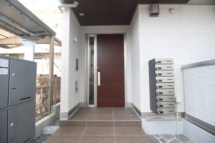 アリヴィオの物件外観写真