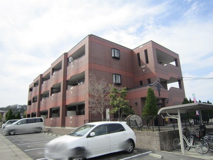 ファビュラスの物件外観写真