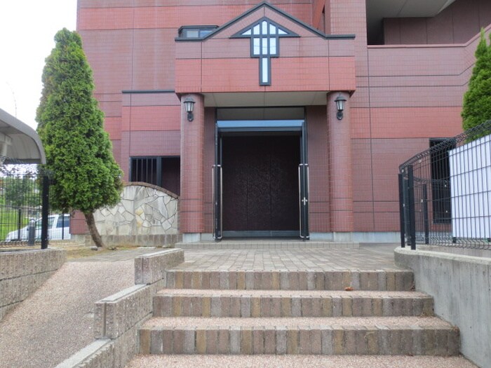 ファビュラスの物件外観写真