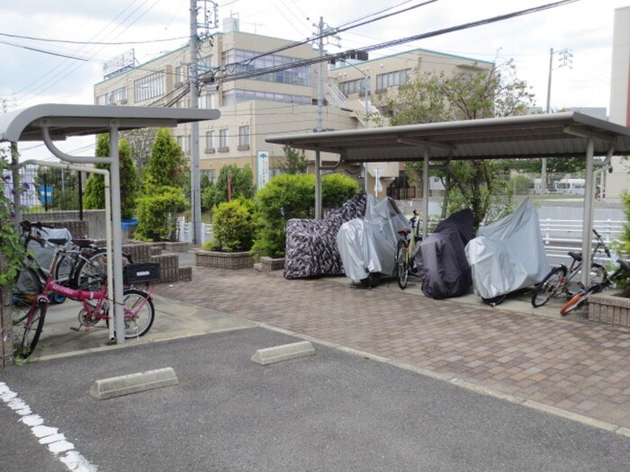 ファビュラスの物件外観写真