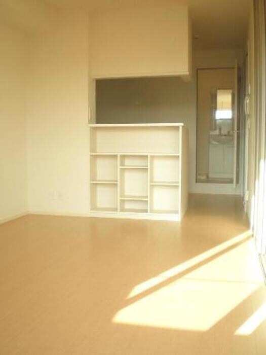 ルミエ－ル・ミウの物件内観写真