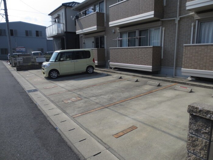 ルミエ－ル・ミウの物件外観写真