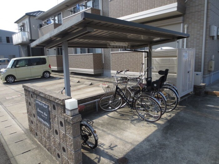 ルミエ－ル・ミウの物件外観写真