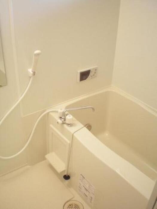 ルミエ－ル・ミウの物件内観写真