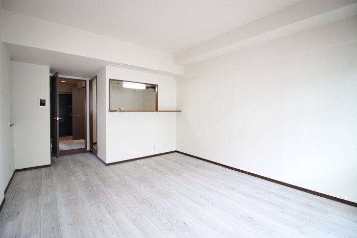 ジュネス平出の物件内観写真