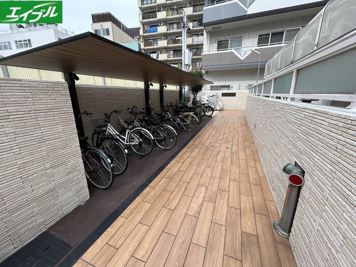 ラ・メゾン翠山の物件外観写真