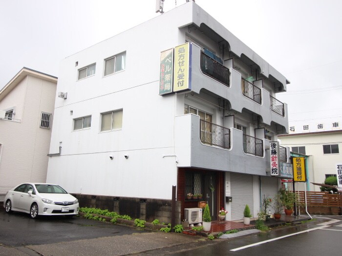 汐見ハイツの物件外観写真