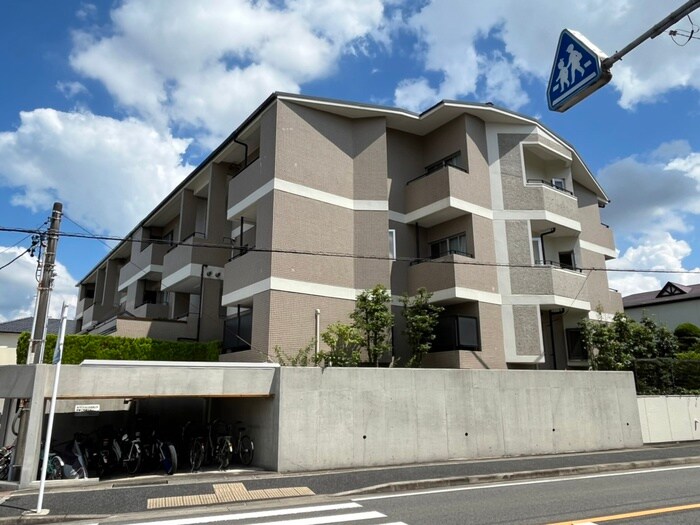 グランデ亀の井の物件外観写真