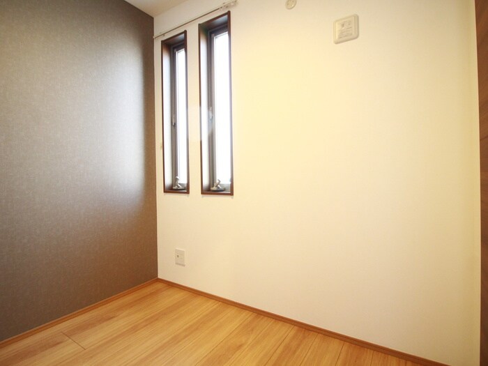 Grandtic Residence堀田の物件内観写真