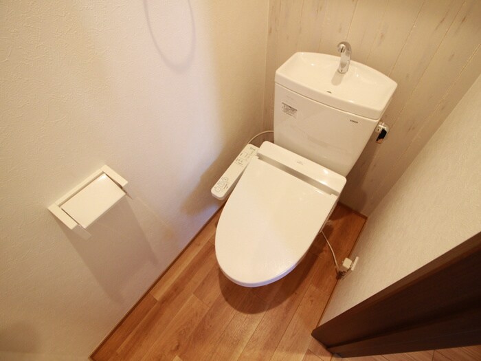 Grandtic Residence堀田の物件内観写真