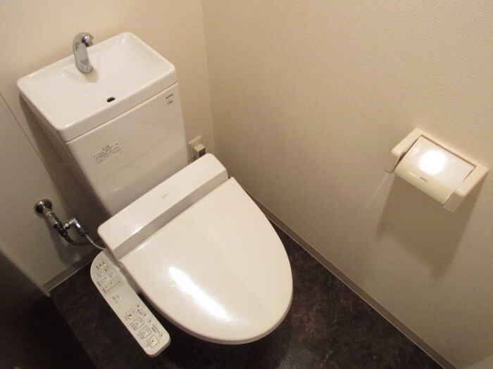 アマーレ東海通の物件内観写真