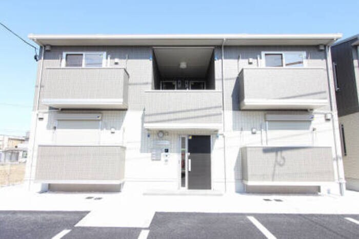 グランシャリオＣ棟の物件外観写真