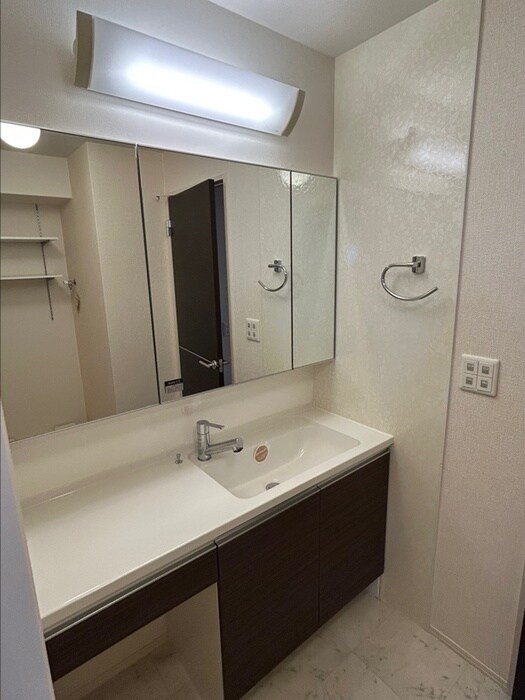 グランシャリオＣ棟の物件内観写真