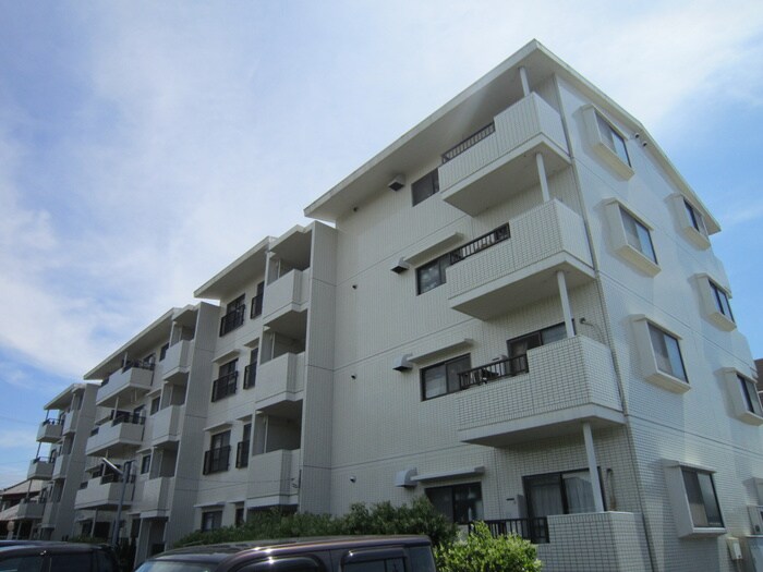 ファミール豊明の物件外観写真