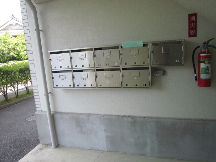 ファミール豊明の物件外観写真