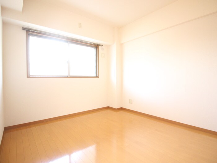 レ－ジュ桜山の物件内観写真