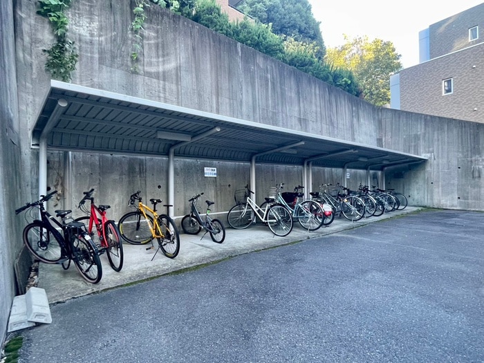 山手ヒルズの物件外観写真