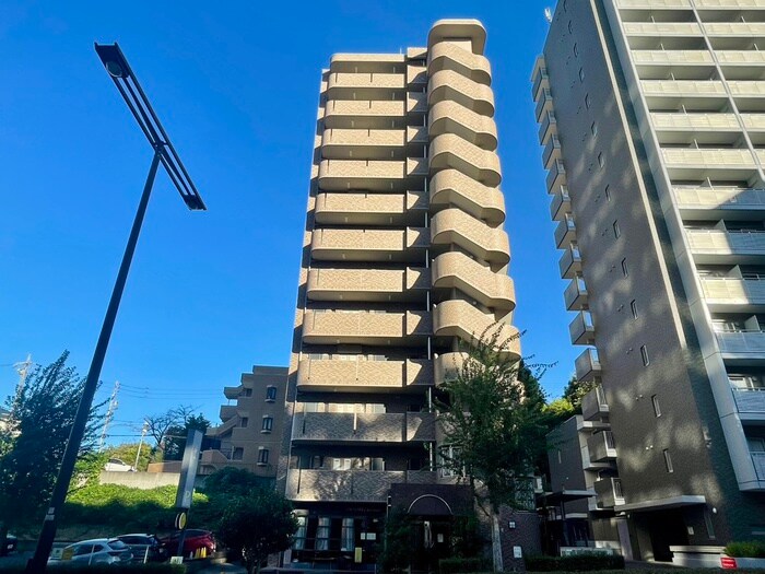 山手ヒルズの物件外観写真