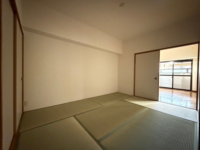 ケルン白壁の物件内観写真