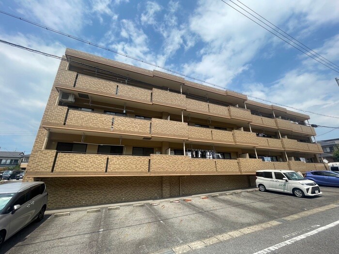 エトワール日進の物件外観写真