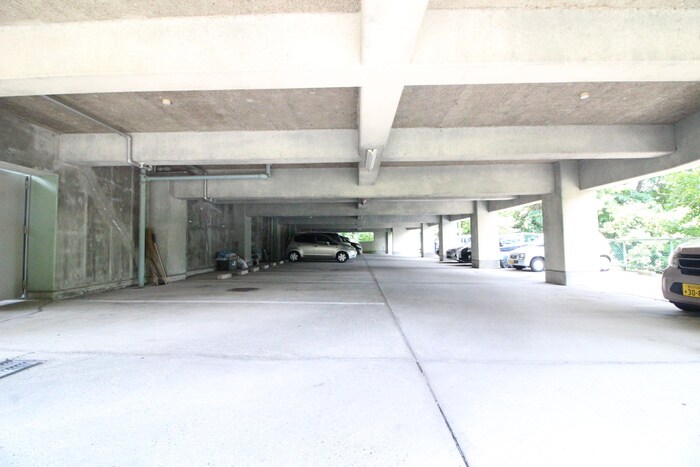 鹿乗グリーンハイツの物件外観写真