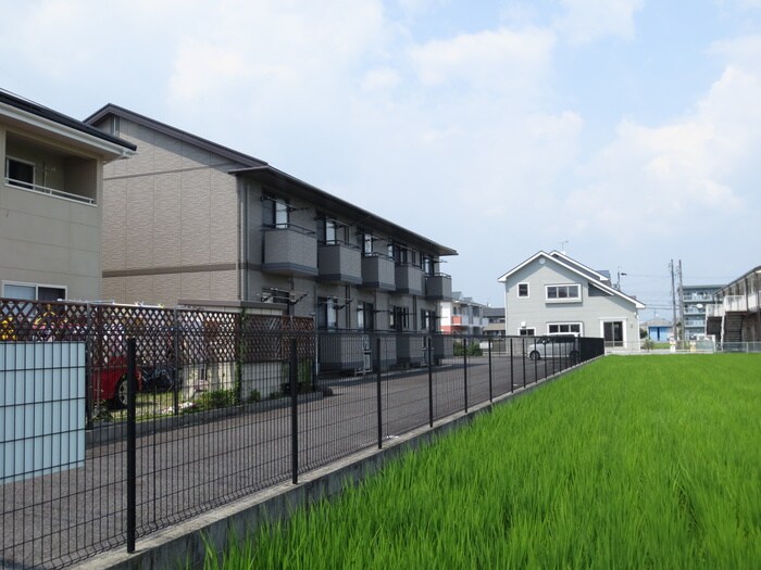 セジュール犬塚の物件外観写真