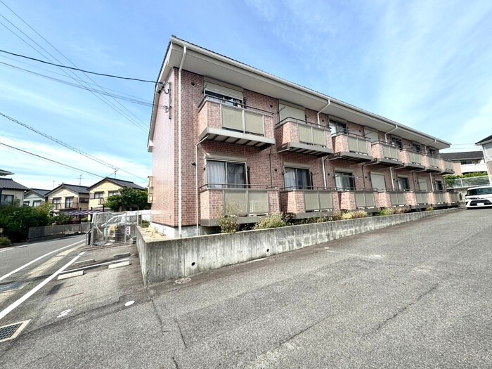 フレシ－ル寺山の物件外観写真