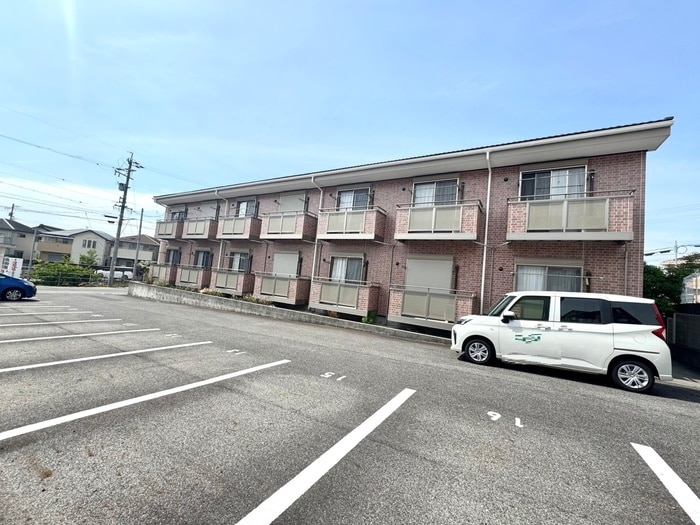 フレシ－ル寺山の物件外観写真