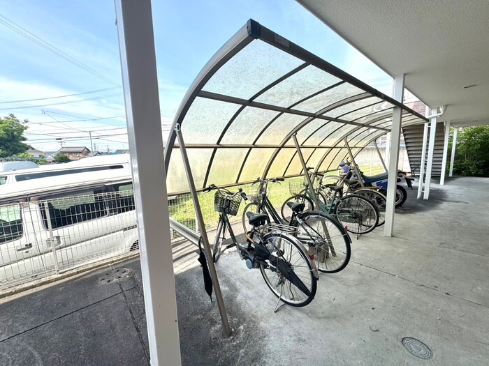 フレシ－ル寺山の物件外観写真