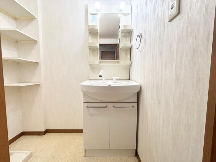 フレシ－ル寺山の物件内観写真