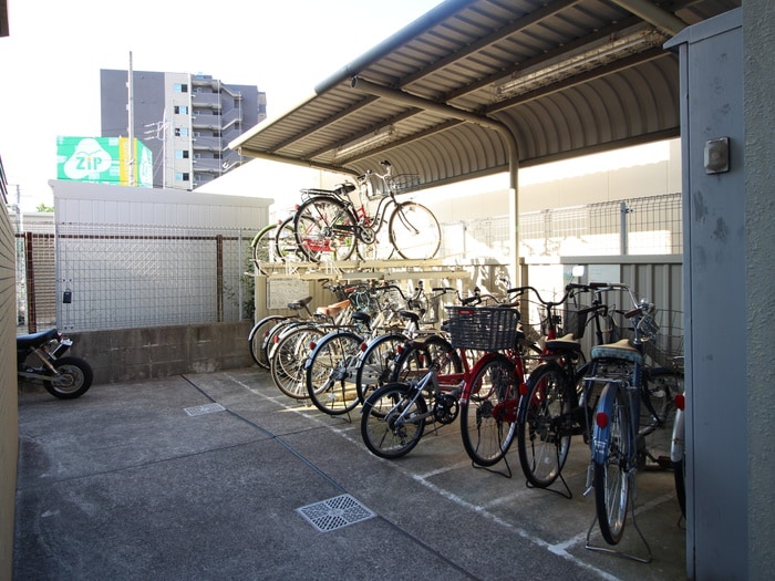 シャルム八田の物件外観写真