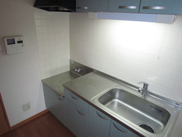 スリ－アロ－ズ中小田井の物件内観写真