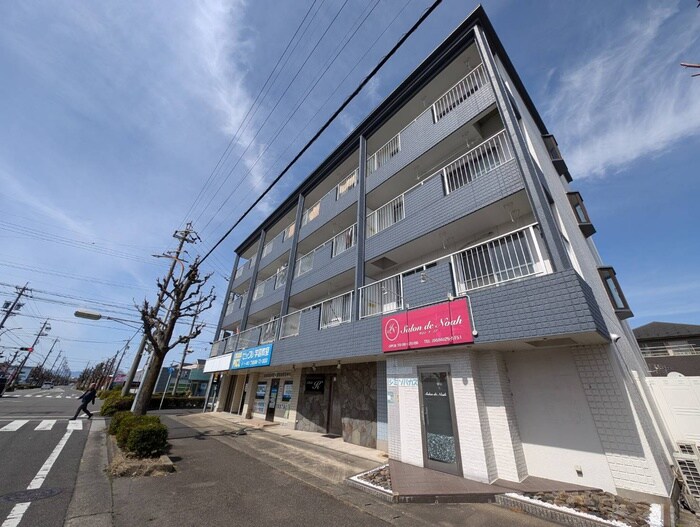 ＴＢ.ＢＬＤの物件外観写真