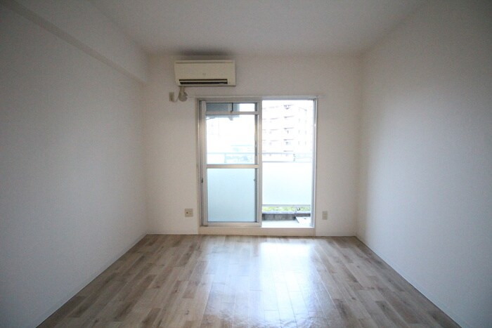 サンシャイン尾頭橋の物件内観写真