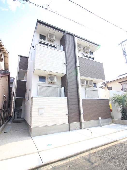 ハーモニーテラス生駒町の物件外観写真